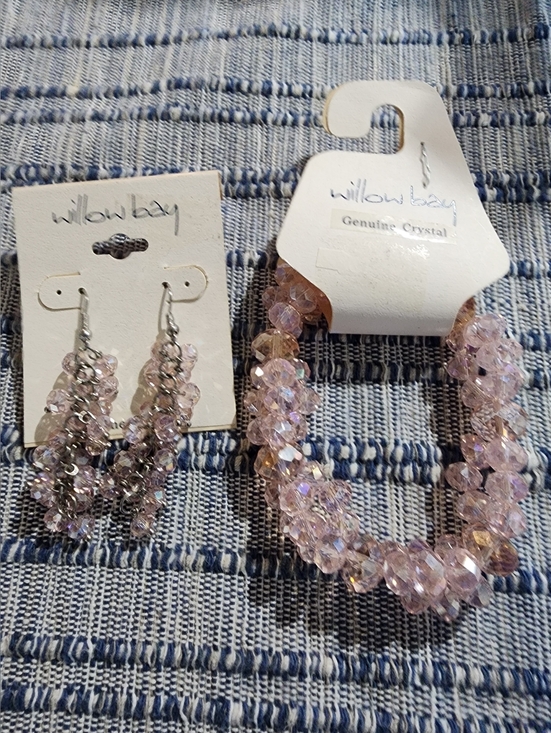 Willow Bay Jewelry - Willow Bay Light Pink Crystal Stretch Bracelet and Earring Set